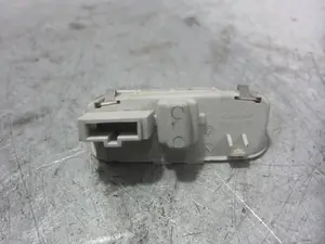 Foto de LUZ INTERIOR PORSCHE CAYENNE (TIPO 92A) 4.8 V8 CAT (400 CV / 294 KW) referencia 1K0947411A foto 3
