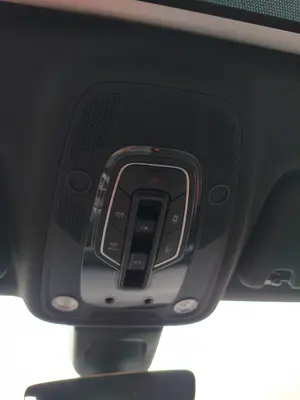 Foto de LUZ INTERIOR AUDI SQ7 (4MB) 4.0 V8 TDI (435 CV / 320 KW) referencia 4M0947135CKFKZ