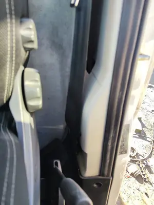 Foto de PRETENSOR AIRBAG IZQUIERDO FIAT DUCATO 3 MAXI FURGÓN TS 35 (295) 2.3 JTD CAT (148 CV / 109 KW)