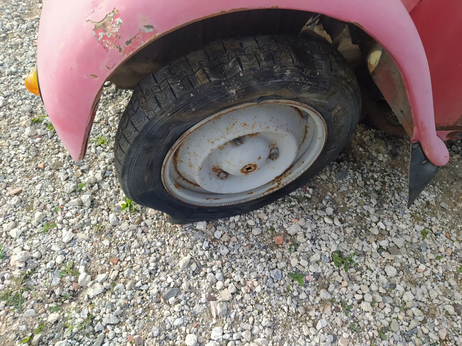 Foto de LLANTA CITROEN 2 CV 6 0.6 (A06) (29 CV / 21 KW)