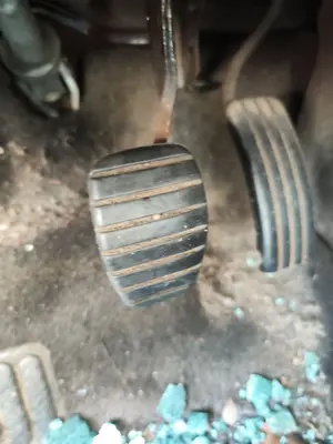 Foto de PEDAL FRENO RENAULT MEGANE II BERLINA 5P 1.5 dCi Diesel (101 CV / 74 KW) referencia 8200155982