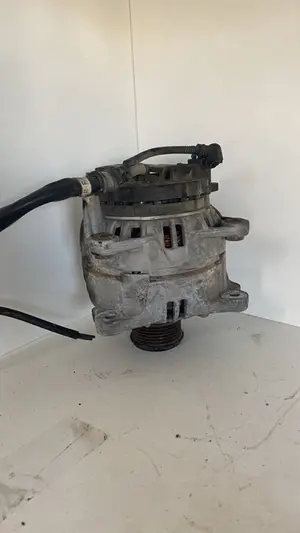 Foto de ALTERNADOR VOLKSWAGEN TOURAN (1T1) referencia 06F903023F
