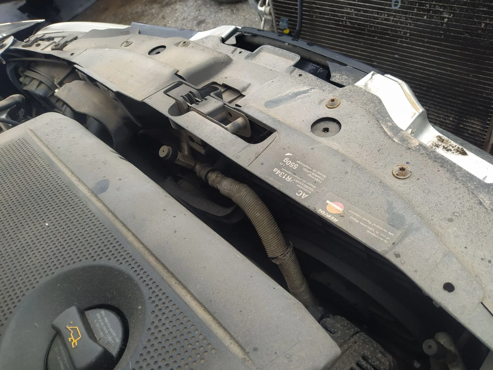 Foto de RADIADOR AGUA SEAT CORDOBA BERLINA (6L2) 1.4 16V (101 CV / 74 KW) referencia 6QE121253