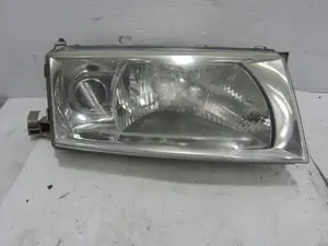 Foto de FARO DERECHO SKODA OCTAVIA BERLINA (1U2) referencia YU3X13005