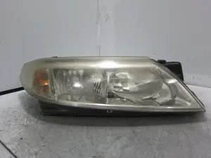 Foto de FARO DERECHO RENAULT LAGUNA II (BG0) 1.9 dCi Diesel (120 CV / 88 KW) referencia 8200002847