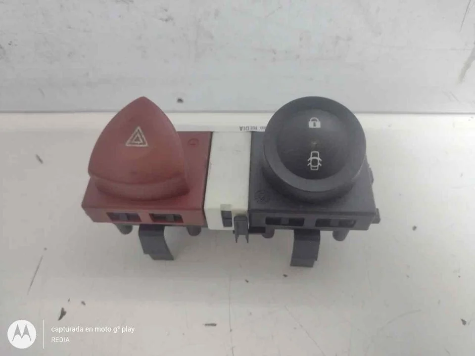 Foto de WARNING RENAULT SCENIC II 1.9 dCi Diesel (120 CV / 88 KW)