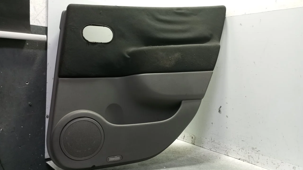 Foto de GUARNECIDO PUERTA TRASERA DERECHA RENAULT SCENIC II (JM) 1.5 dCi Diesel (101 CV / 74 KW) referencia 8200213366