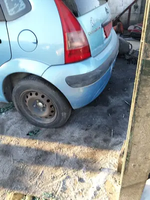 Foto de PARAGOLPES TRASERO CITROEN C3 referencia 7410R6 foto 3
