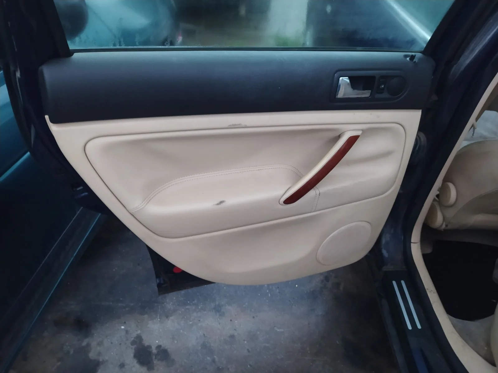 Foto de ELEVALUNAS TRASERO IZQUIERDO VOLKSWAGEN PASSAT BERLINA (3B3) 1.9 TDI (131 CV / 96 KW) referencia 3B5839461A