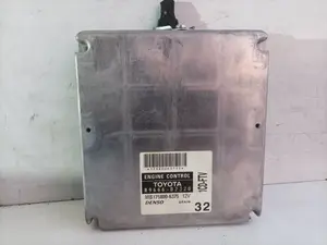 Foto de CENTRALITA MOTOR UCE TOYOTA COROLLA (E12) 2.0 Turbodiesel CAT (110 CV / 81 KW) referencia 8966602320