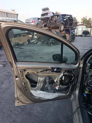 Foto de CERRADURA PUERTA DELANTERA IZQUIERDA CITROEN C3 1.4  (73 CV / 54 KW)