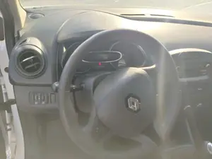 Foto de VOLANTE RENAULT CLIO IV 1.2 16V (73 CV / 54 KW) referencia 985108800R