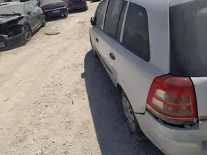 Foto de AFORADOR OPEL ZAFIRA B 1.7 16V CDTI (110 CV / 81 KW) referencia 13227915