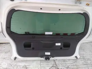 Foto de GUARNECIDO PORTON TRASERO CITROEN DS3 1.6 e-HDi FAP (92 CV / 68 KW)
