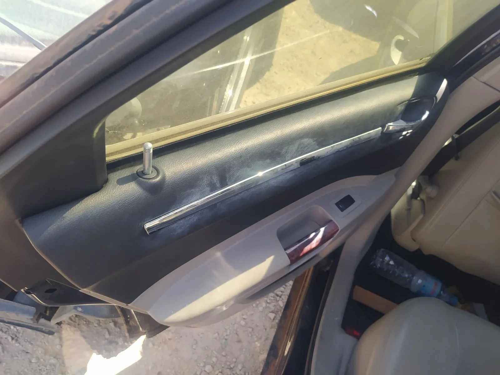 Foto de CERRADURA PUERTA TRASERA IZQUIERDA CHRYSLER 300C (LE/LX) 3.0 CRD CAT (218 CV / 160 KW) referencia 04575892AB