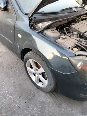 Foto de ALETA DELANTERA DERECHA MAZDA 3 BERLINA (BK) 1.6 16V CAT (105 CV / 77 KW) referencia BP4K-52-111DFKZ