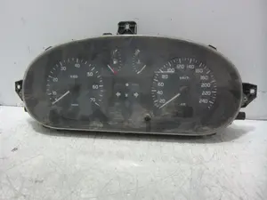 Foto de CUADRO INSTRUMENTOS RENAULT MEGANE I FASE 2 BERLINA (BA0) 1.9 dCi Diesel CAT (102 CV / 75 KW) referencia 8200071811