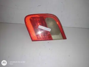 Foto de PILOTO TRASERO DERECHO INTERIOR BMW SERIE 3 BERLINA (E46) 2.0 24V (150 CV / 110 KW) referencia 8364924