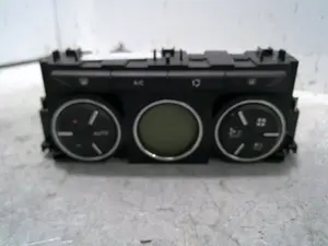 Foto de MANDO CALEFACCION / AIRE ACONDICIONADO CITROEN C3 1.4 HDi (68 CV / 50 KW) referencia 96831720XT