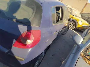 Foto de BARRA ESTABILIZADORA TRASERA RENAULT CLIO III 1.5 dCi Diesel CAT (86 CV / 63 KW)