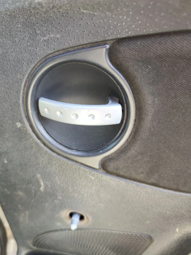 Foto de MANETA INTERIOR TRASERA DERECHA CITROEN C3 1.4 (73 CV / 54 KW) referencia 914486