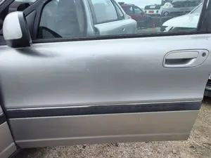 Foto de PUERTA DELANTERA IZQUIERDA VOLVO S80 BERLINA 2.4 CAT (140 CV / 103 KW) referencia 30649109 foto 2