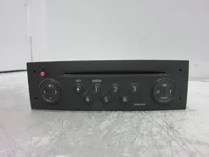 Foto de SISTEMA AUDIO / RADIO CD RENAULT SCENIC II (JM) referencia 8200300858B
