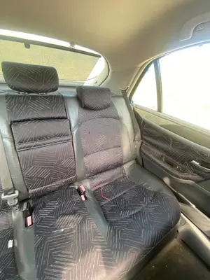 Foto de ASIENTOS TRASERO IZQUIERDO RENAULT LAGUNA II (BG0) 2.0  (135 CV / 99 KW) referencia 7701048625