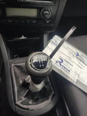 Foto de PALANCA CAMBIO SEAT IBIZA (6L1) 1.9 TDI (101 CV / 74 KW) referencia 1J0711112E