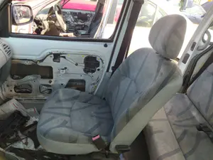 Foto de ENGANCHE CINTURON DELANTERO DERECHO RENAULT KANGOO I (F/KC0) 1.5 dCi Diesel (68 CV / 50 KW)