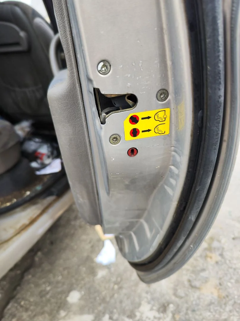 Foto de CERRADURA PUERTA TRASERA DERECHA CITROEN XSARA PICASSO 2.0 HDi CAT (RHY / DW10TD) (90 CV / 66 KW) referencia 913778