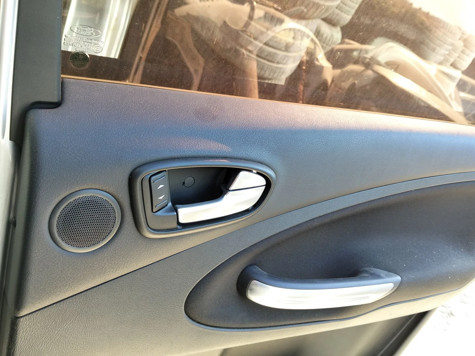 Foto de MANETA INTERIOR TRASERA DERECHA FORD S-MAX (CA1) 2.0 TDCi CAT (131 CV / 96 KW) referencia 1703644