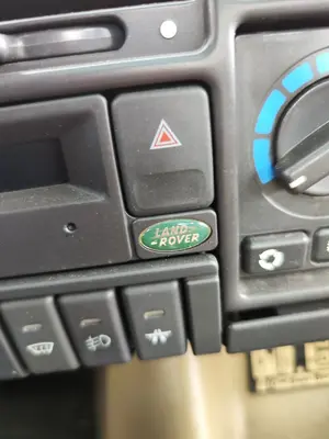Foto de WARNING LAND ROVER DISCOVERY (LT) 4.0 V8 CAT (185 CV / 136 KW)