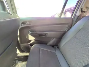 Foto de MANETA INTERIOR TRASERA DERECHA OPEL ZAFIRA B 1.9 CDTI (120 CV / 88 KW)