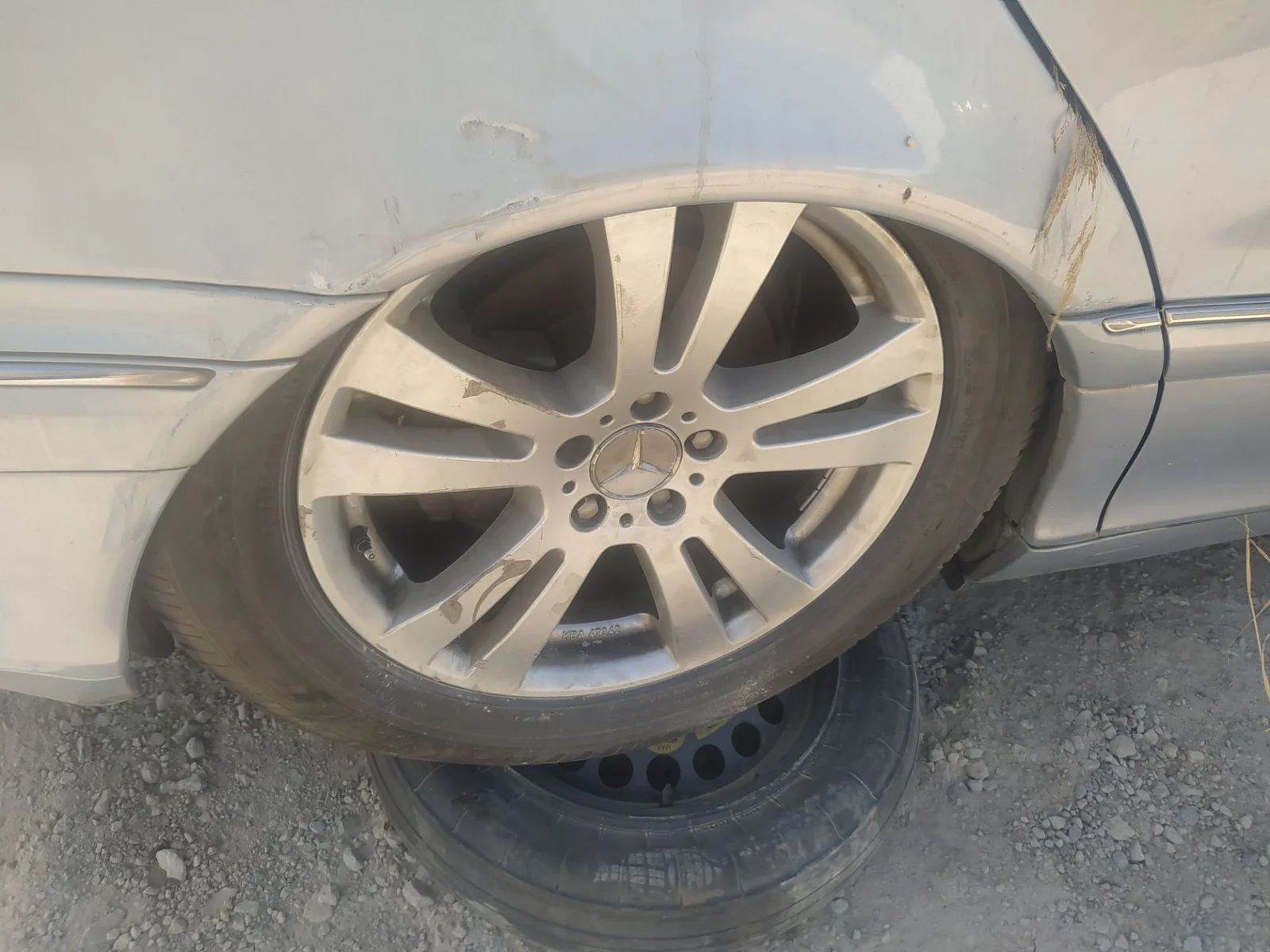 Foto de BRAZO SUSPENSION TRASERO DERECHO MERCEDES-BENZ CLASE S (BM 220) BERLINA 5.0 V8 24V CAT (306 CV / 225 KW) referencia A2203521102