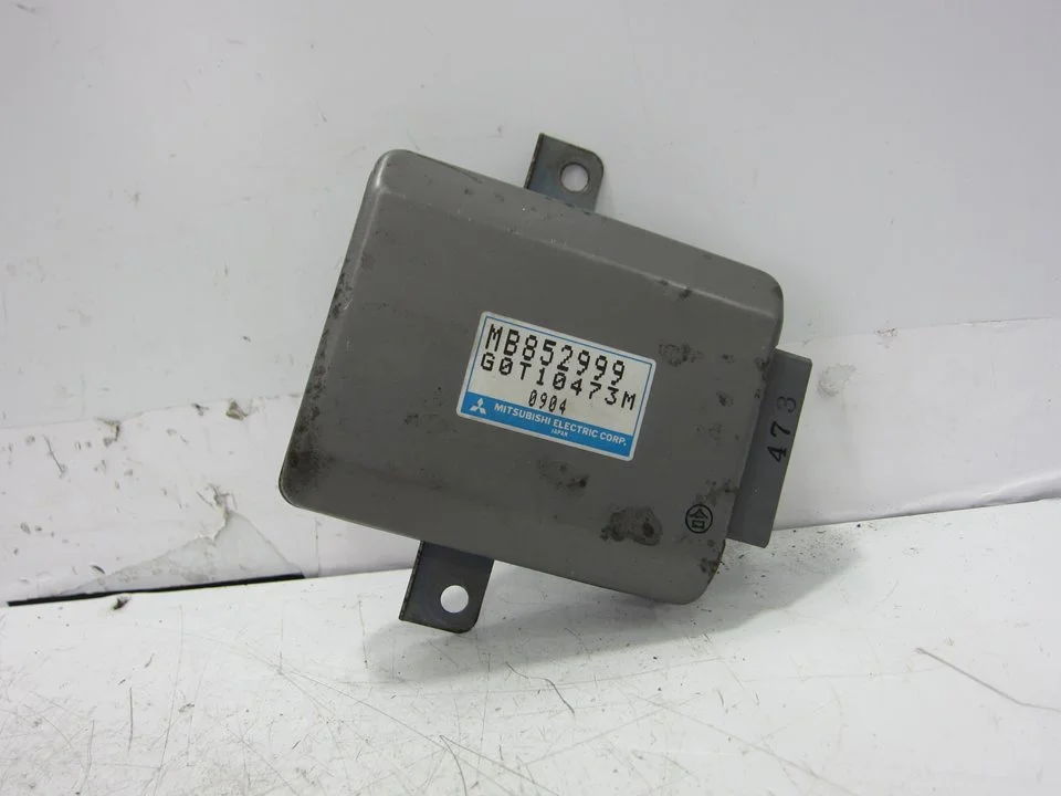 Foto de MODULO ELECTRONICO MITSUBISHI 3000 GT (Z10) 3.0 Biturbo (286 CV / 210 KW) referencia MB852999