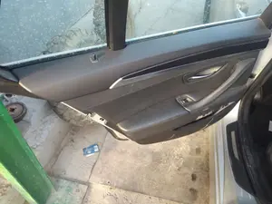 Foto de ELEVALUNAS TRASERO IZQUIERDO BMW SERIE 5 TOURING (F11) 2.0 Turbodiesel (184 CV / 135 KW) referencia 51357182613