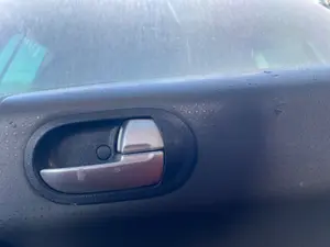 Foto de MANETA INTERIOR TRASERA DERECHA MITSUBISHI COLT CZ3 BERL. 5 (Z30A) 1.3 CAT (95 CV / 70 KW) referencia MR959268HA