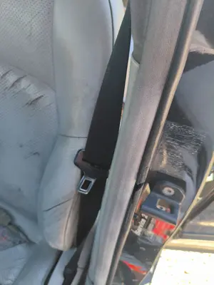 Foto de CINTURON SEGURIDAD DELANTERO IZQUIERDO MERCEDES-BENZ CLASE C (BM 203) BERLINA 2.2 CDI CAT (116 CV / 85 KW) referencia A2038606585 FKZ