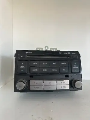Foto de SISTEMA AUDIO / RADIO CD HYUNDAI I20 (PB) 1.2 16V CAT (86 CV / 63 KW) referencia 96121 1J252 foto 1