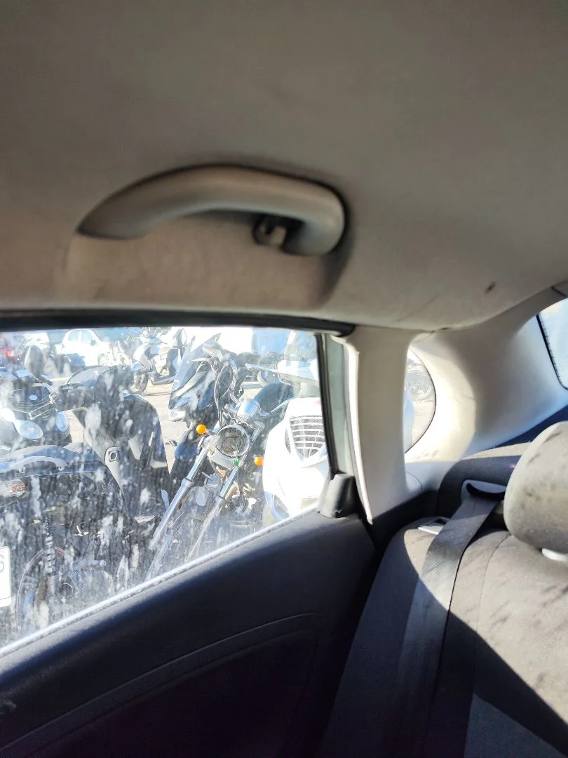 Foto de ASIDERO TECHO TRASERO DERECHO SEAT CORDOBA BERLINA (6L2) 1.9 TDI (131 CV / 96 KW) referencia 6L0857607G FKZ