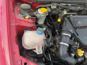Foto de TUBOS AIRE ACONDICIONADO FIAT STRADA (278) 1.7 Turbodiesel (69 CV / 51 KW)