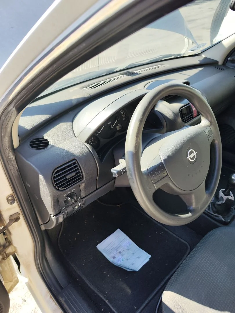Foto de SALPICADERO OPEL CORSA C 1.2 16V CAT (Z 12 XE / LW4) (75 CV / 55 KW) referencia 13156178