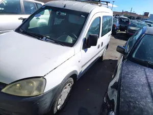 Foto de BRAZO SUSPENSION DELANTERO IZQUIERDO OPEL COMBO (CORSA C) 1.3 16V CDTI CAT (Z 13 DT / LN9) (69 CV / 51 KW)