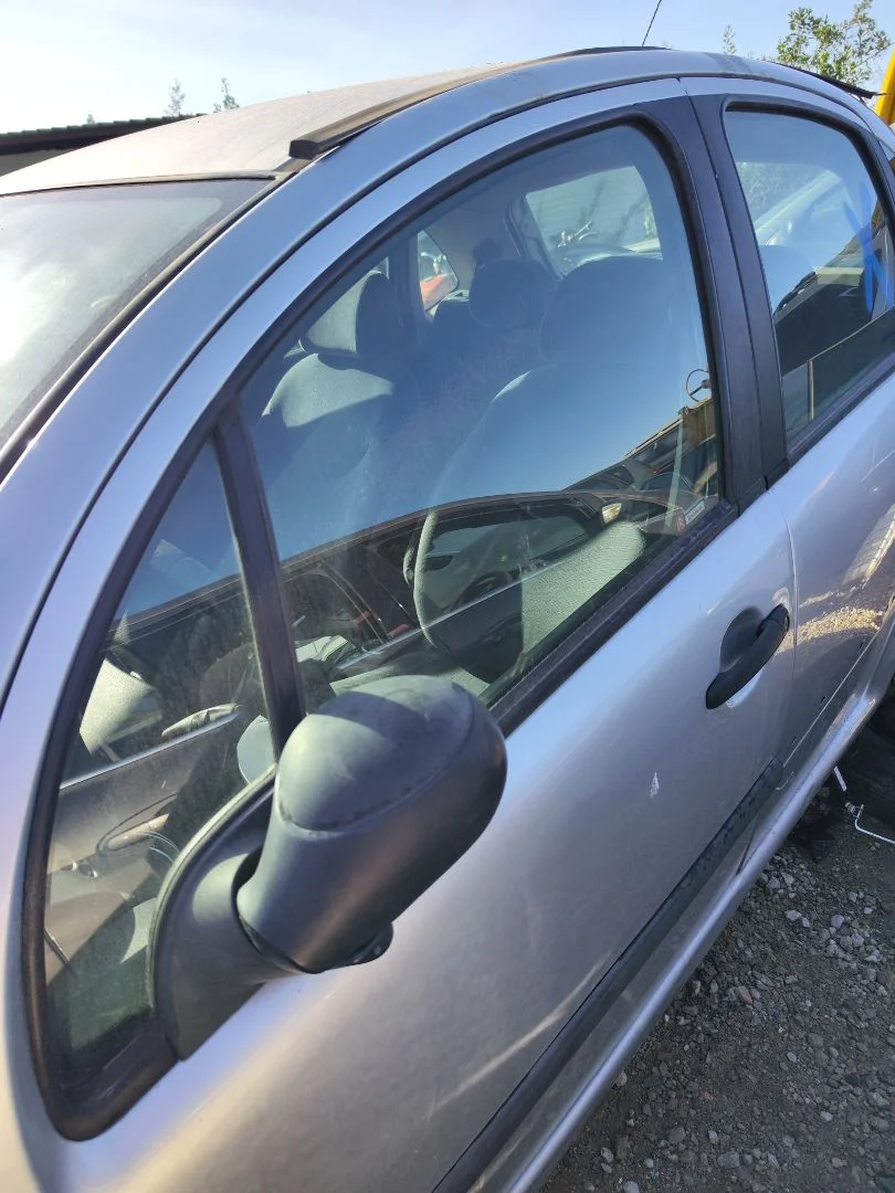 Foto de LUNA DELANTERA IZQUIERDA CITROEN C3 1.4 (73 CV / 54 KW) referencia 9201A9