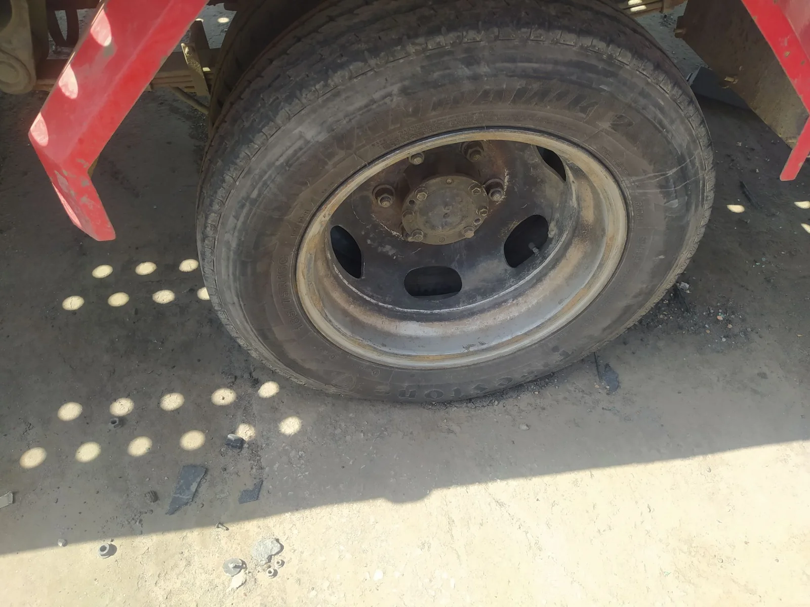 Foto de BIELETA ESTABILIZADORA TRASERA IZQUIERDA MITSUBISHI CANTER 3.0 Diesel (125 CV / 92 KW)