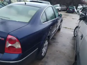 Foto de MANETA EXTERIOR TRASERA DERECHA VOLKSWAGEN PASSAT BERLINA (3B3) 1.9 TDI (131 CV / 96 KW) referencia 3B0837207G FKZ