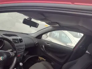 Foto de RETROVISOR INTERIOR ALFA ROMEO 147 (190) 1.6 16V CAT (105 CV / 77 KW)