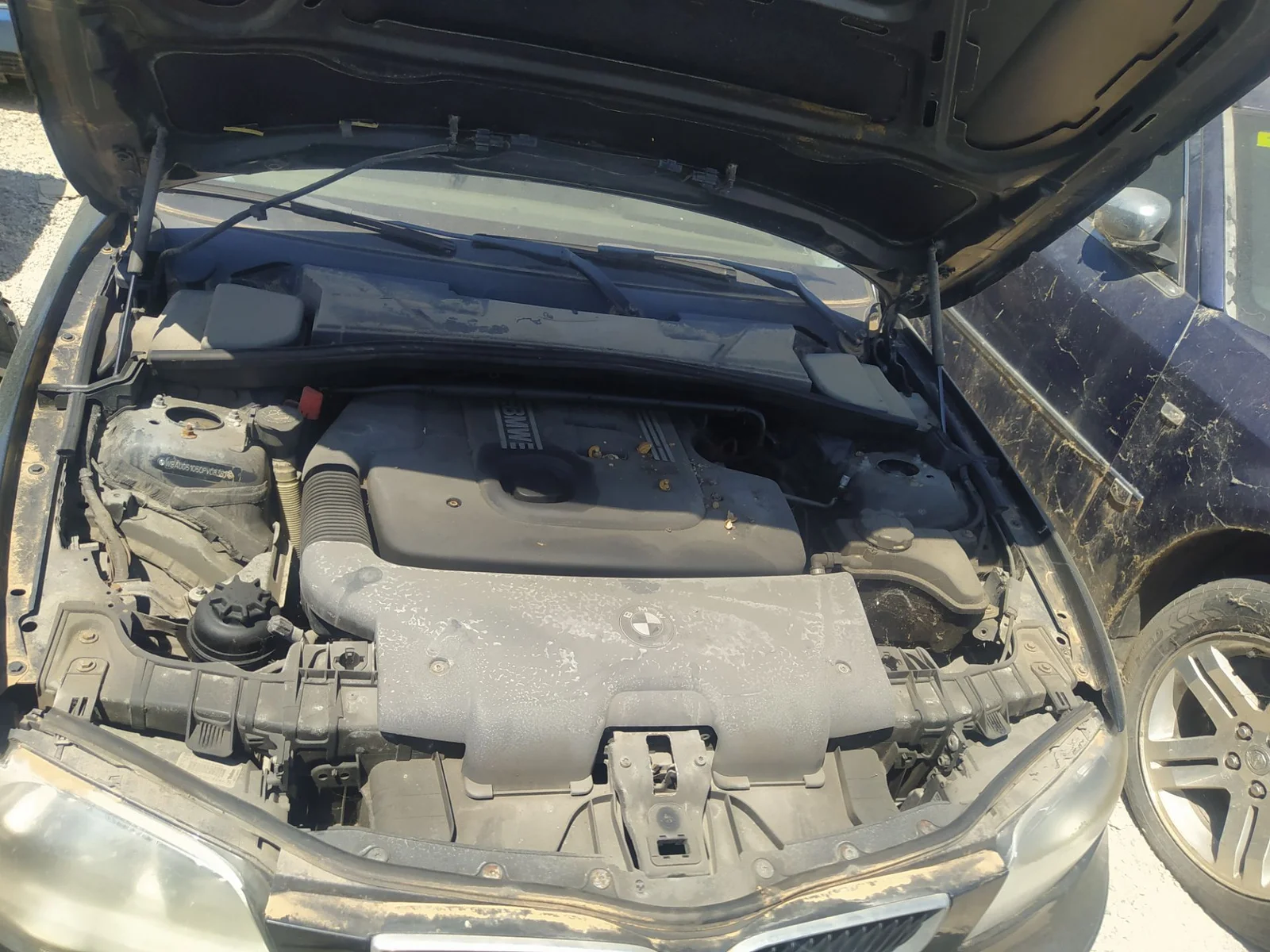 Foto de PANEL FRONTAL BMW SERIE 1 BERLINA (E81/E87) 2.0 16V Diesel (163 CV / 120 KW)