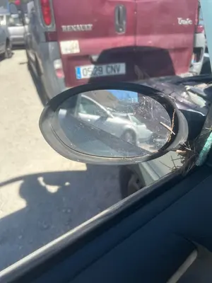 Foto de RETROVISOR IZQUIERDO LANCIA Y 1.2 CAT (60 CV / 44 KW) referencia 0735256896